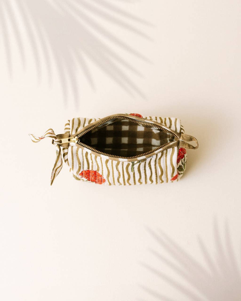 Small Wavy Stripe Pouch