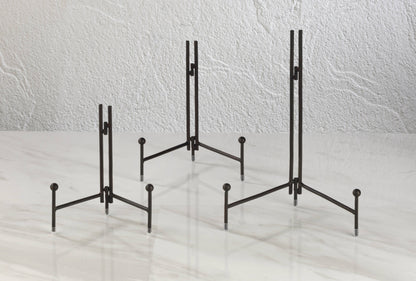 Small Straight Edge Easel