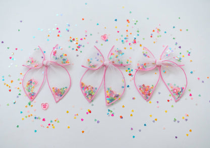 Mesh Shaker Bow - Heart Eyes