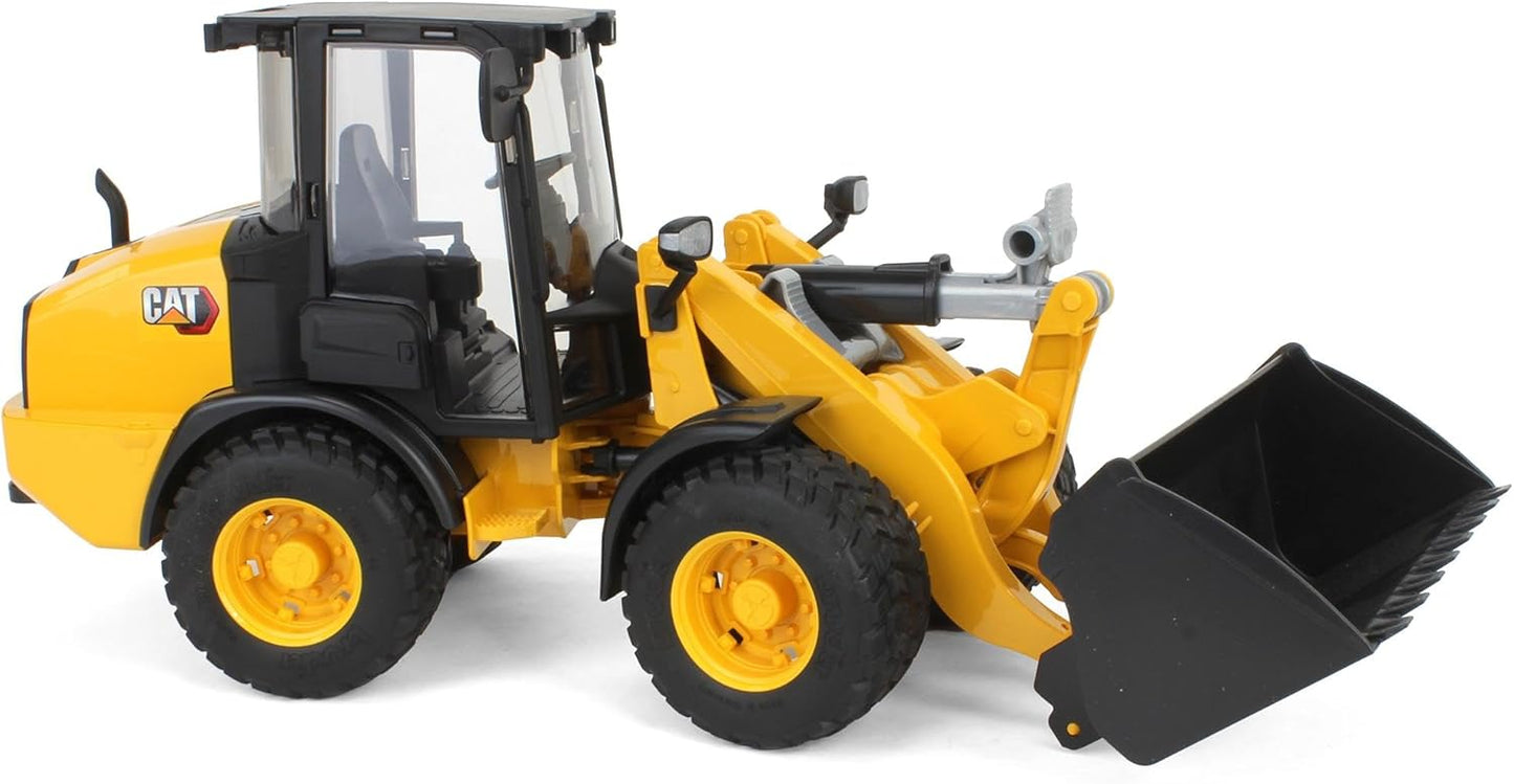 Cat® Compact Articulated Wheel Loader