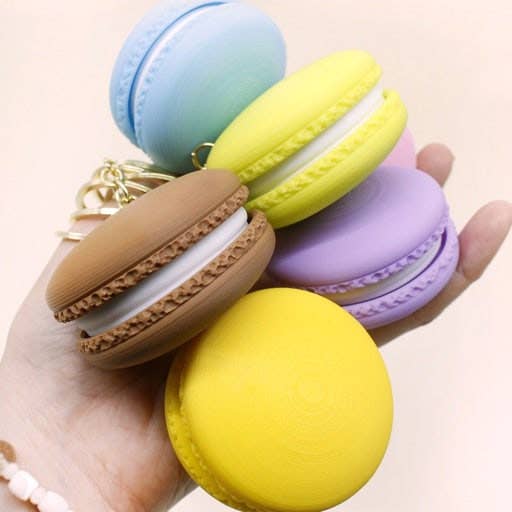 Best-Selling Macaron Clicker Keychain–Viral Fidget Bag Charm