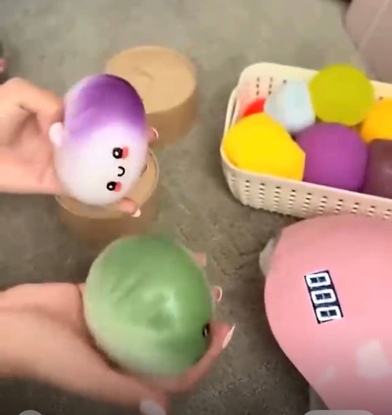 The Viral Dumpling  UV Magic Color-Changing