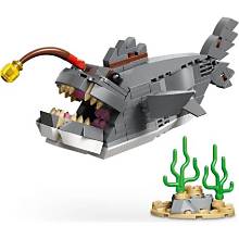 LEGO Fierce Shark with a Treasure Chest