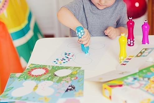 Small Dots Messfree Paint